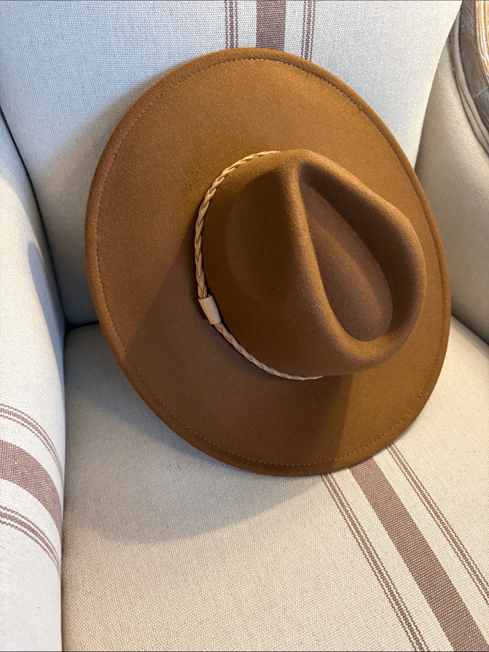 Men's or women’s Classic Brown Felt Fedora Hat with Braided Band.